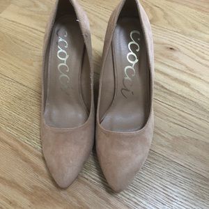 Tab suede wedge